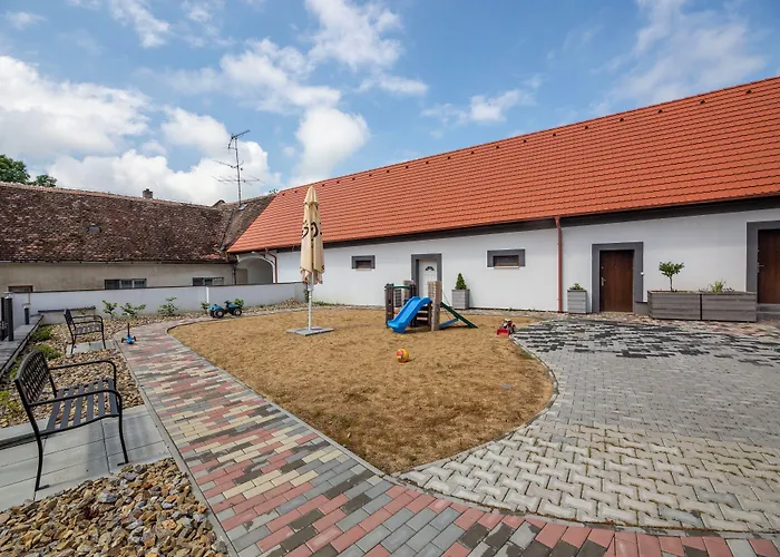 Grasel Апартаменты Nove Syrovice